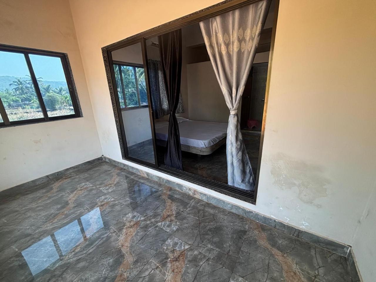 Harnai Shobhnath Home Stay חדר תמונה